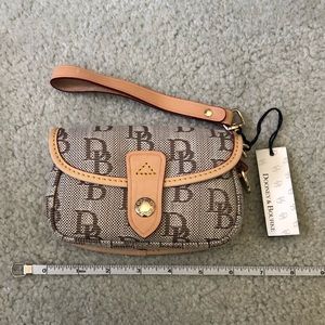 Dooney and Bourke wristlet